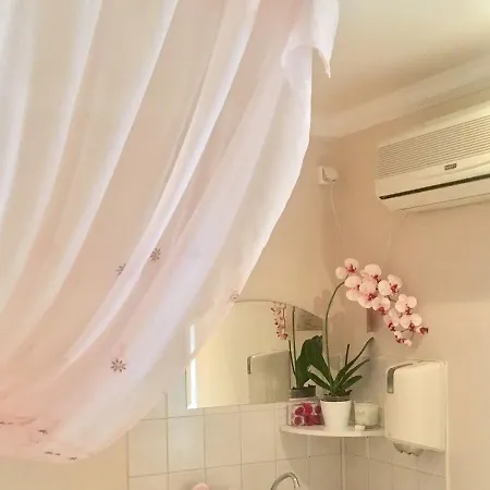 Lägenhet Adam Apartmanhaz Szeged