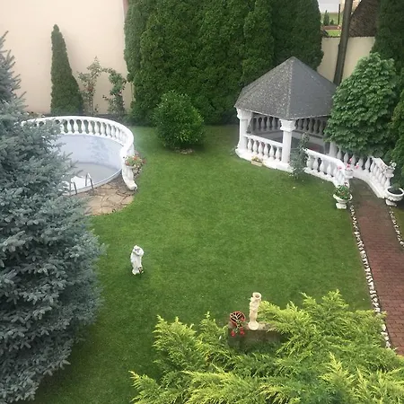 Apartman ádám Apartmanház *